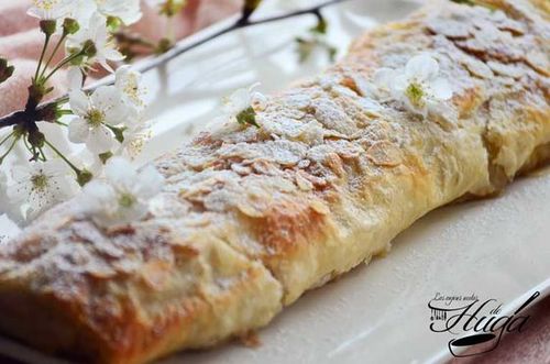 Apfelstrudel o Apple strudel