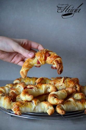 Croissants salados mano