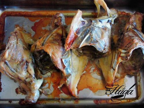 Carcasas de pollo horneadas