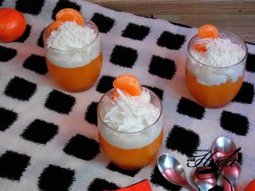 Gelatina de mandarina con mousse de chocolate blanco