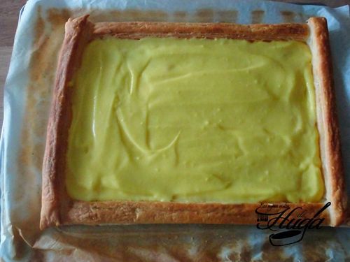 Tarta de frutas con la crema pastelera