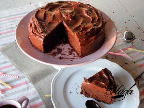 Corte de tarta de chocolate