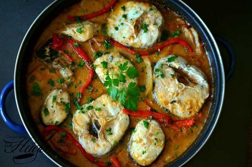 Merluza en salsa romesco