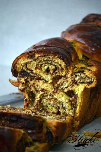 Babka de chocolate corte